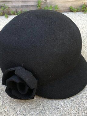 HELEN WELSH Made in Italy 100% Wool Hat Women's One Size Cap